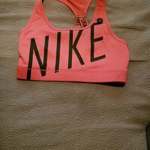 nike sports bra( 1 free french bull yoga block)